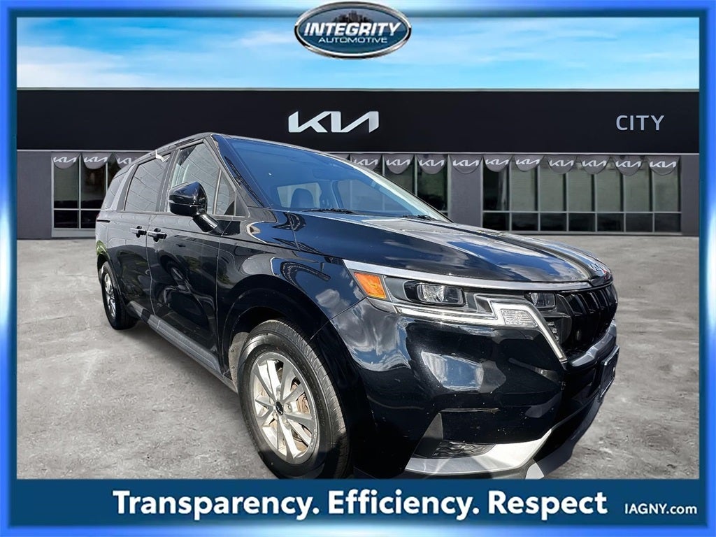 2023 Kia Carnival LX
