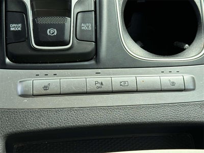 2023 Kia Carnival LX