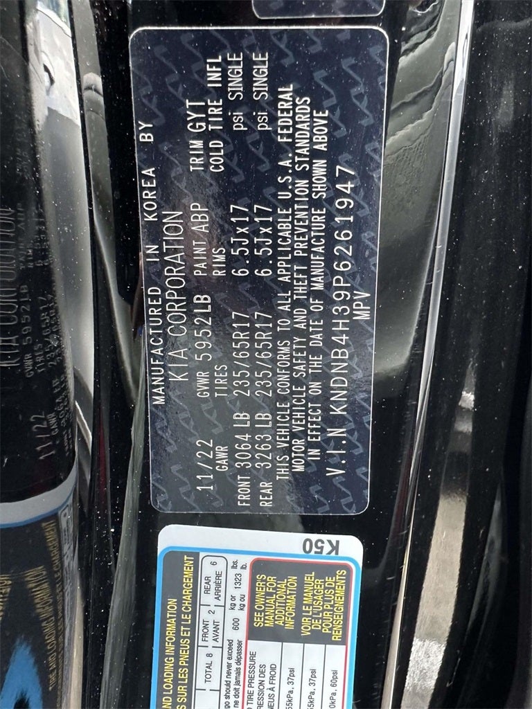 2023 Kia Carnival LX