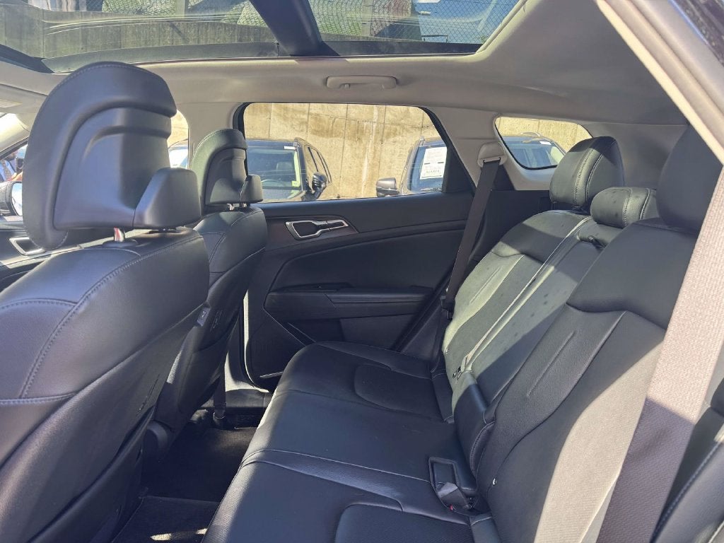 2023 Kia Sportage Hybrid EX