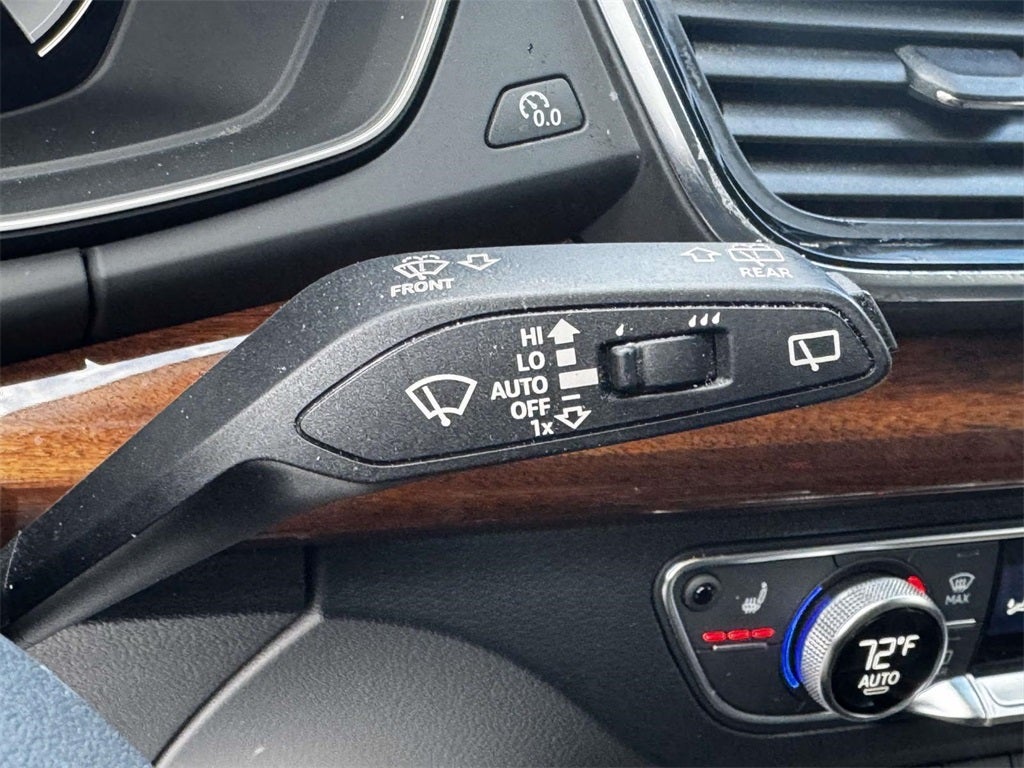 2023 Audi Q5 45 S line Premium quattro