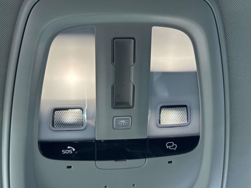 2023 Volvo XC90 B6 Plus 6-Seater